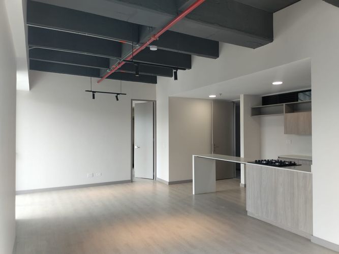 Apartamento de 1 alcoba en arriendo en El Poblado, Medellín, 76 m² · foto 2 de 11