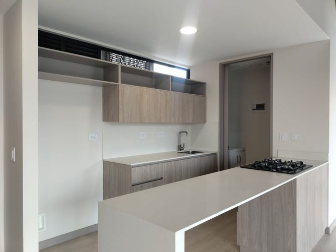 Apartamento de 1 alcoba en arriendo en El Poblado, Medellín, 76 m² · foto 4 de 11