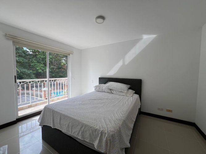 Apartamento de 3 alcobas en arriendo en El Poblado, Medellín, 83 m² · foto 14 de 17