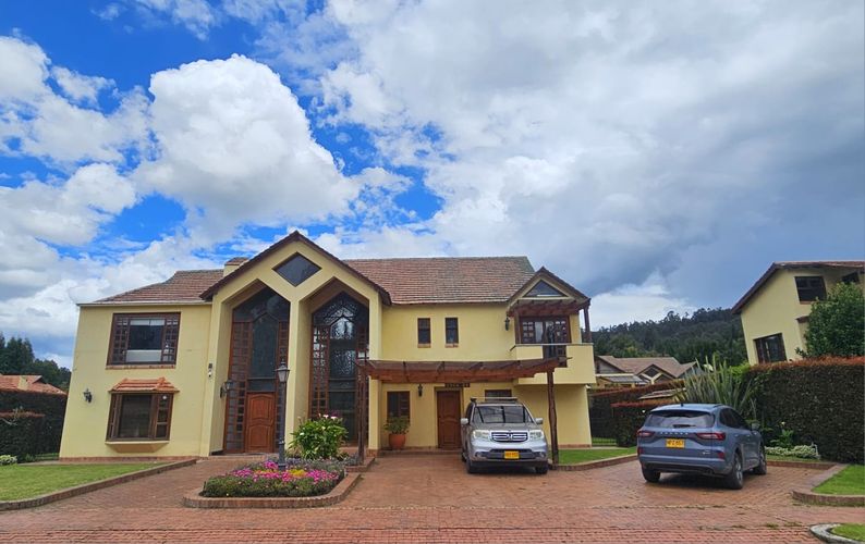 Casa de 3 alcobas en venta en Hatogrande, Sopó, 420 m² · foto 2 de 22