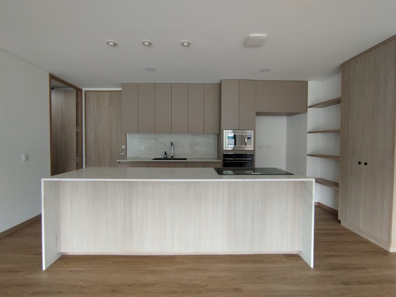Apartamento en arriendo en Sajonia, Rionegro · foto 5 de 19