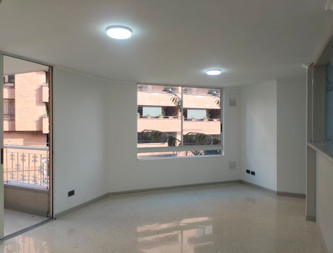 Apartamento de 2 alcobas en arriendo en Santa Maria De Los Angeles, Medellín, 67 m² · foto 2 de 15