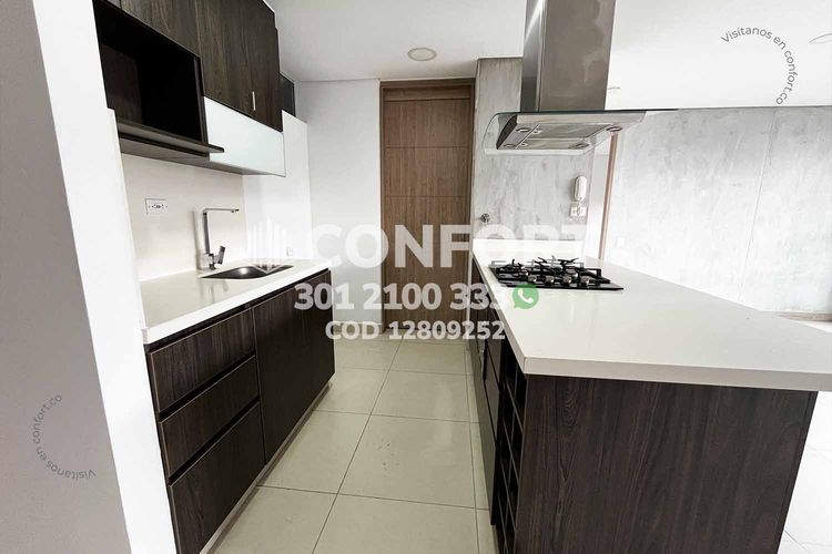 Apartamento de 2 alcobas en arriendo en El Esmeraldal, Envigado, 79 m² · foto 2 de 24