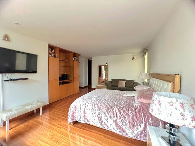 Apartamento de 3 alcobas en venta en Bosque Medina, Bogotá, 220 m² · foto 4 de 24