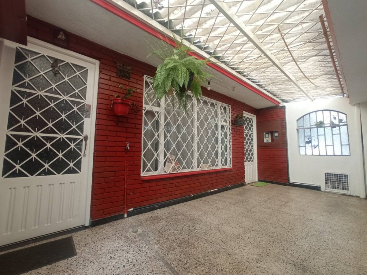 Casa en venta en La Isabela, Bogotá · foto 4 de 24