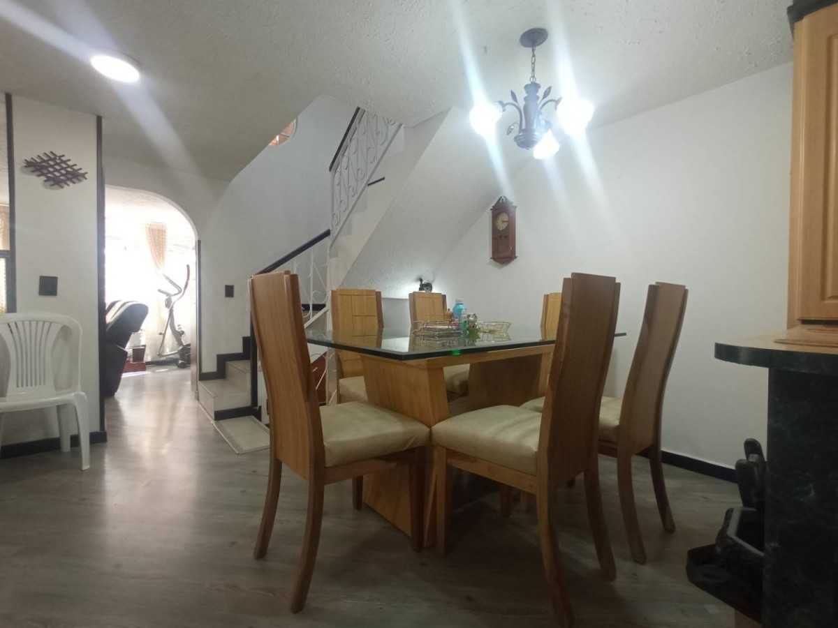 Casa en venta en La Isabela, Bogotá · foto 7 de 24