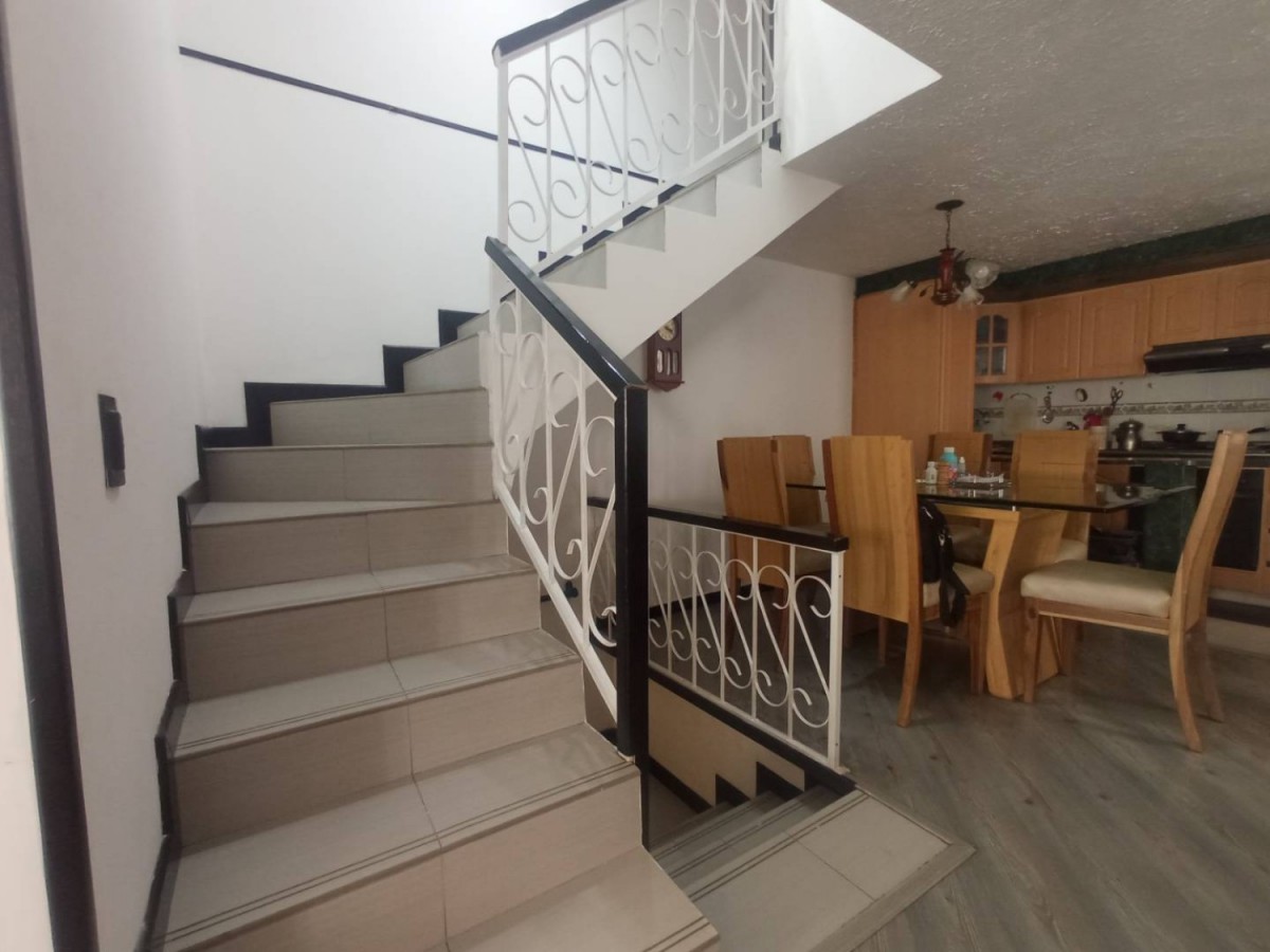 Casa en venta en La Isabela, Bogotá · foto 12 de 24