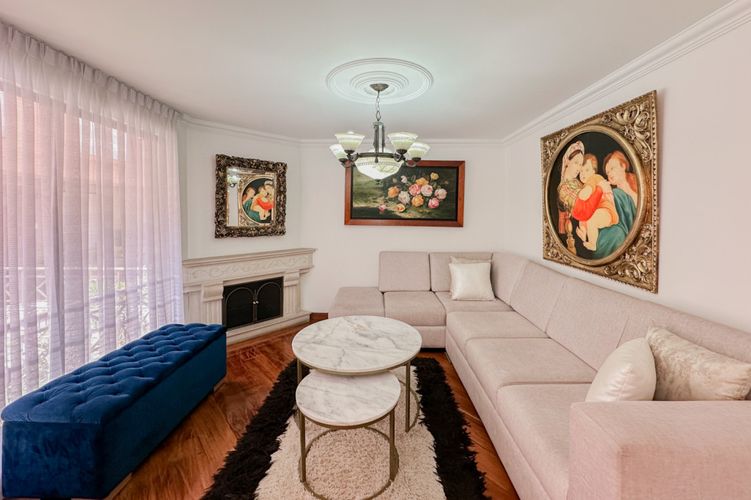 Casa de 3 alcobas en venta en Cedro Salazar, Bogotá, 120 m² · foto 2 de 20