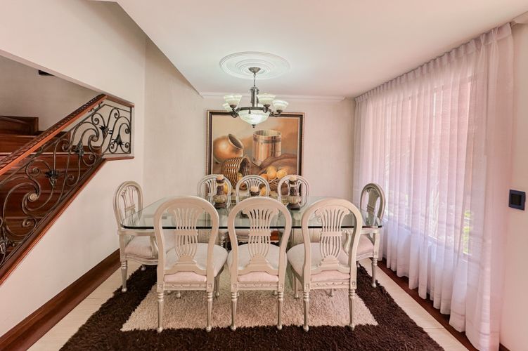 Casa de 3 alcobas en venta en Cedro Salazar, Bogotá, 120 m² · foto 3 de 20