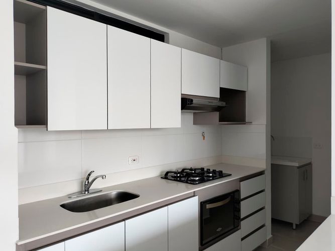 Apartamento de 3 alcobas en venta en El Poblado, Medellín, 86 m² · foto 6 de 18
