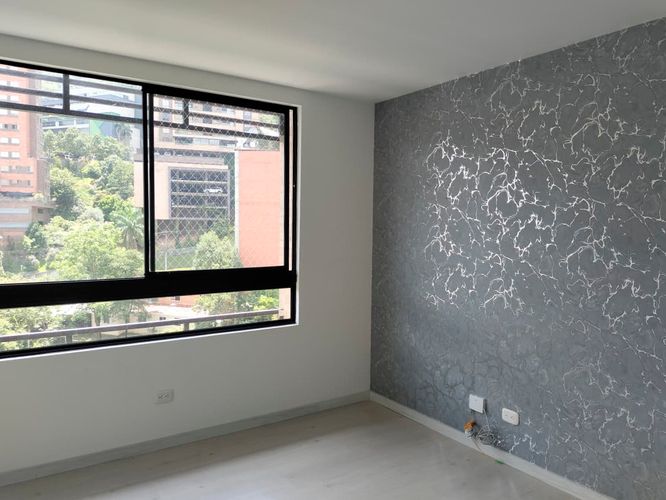 Apartamento de 3 alcobas en venta en El Poblado, Medellín, 86 m² · foto 9 de 18