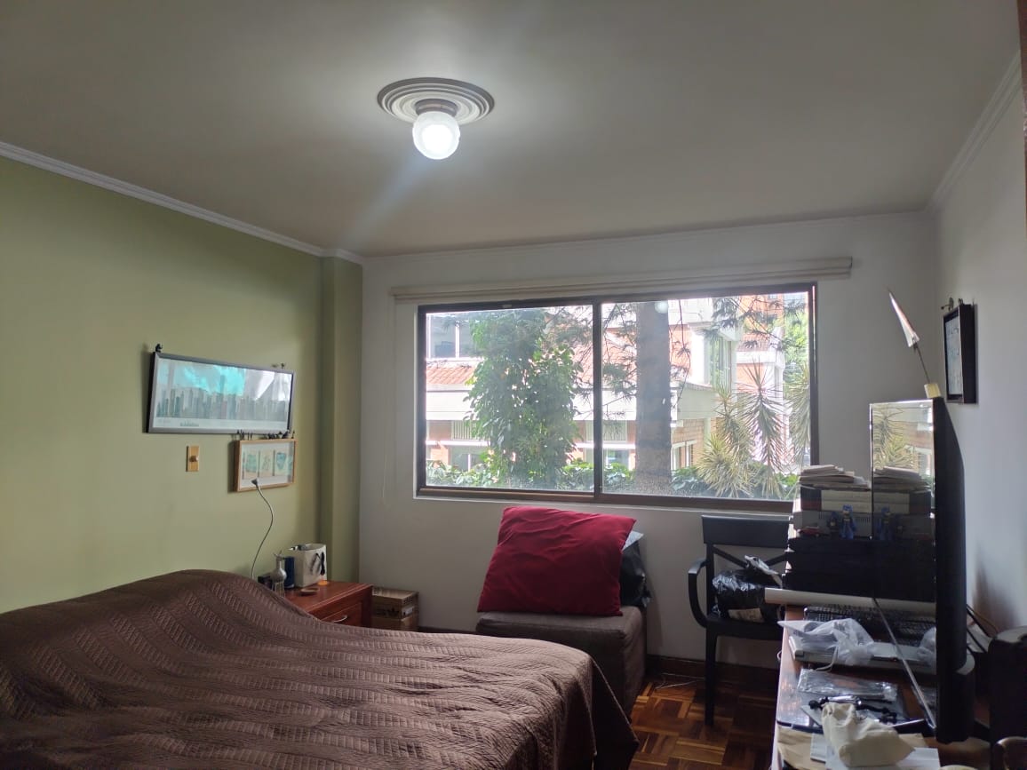 Apartamento en venta en El Poblado, Medellín · foto 8 de 17