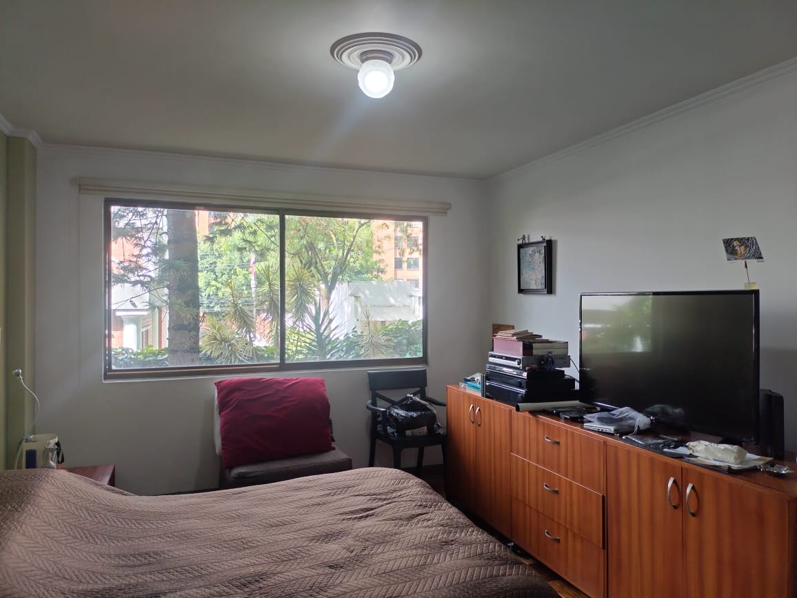 Apartamento en venta en El Poblado, Medellín · foto 9 de 17