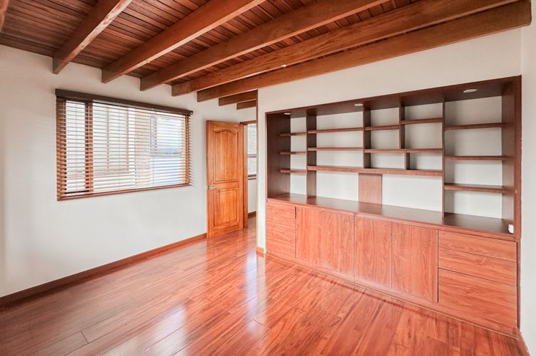 Casa de 4 alcobas en venta en San Jose De Bavaria, Bogotá, 400 m² · foto 11 de 24