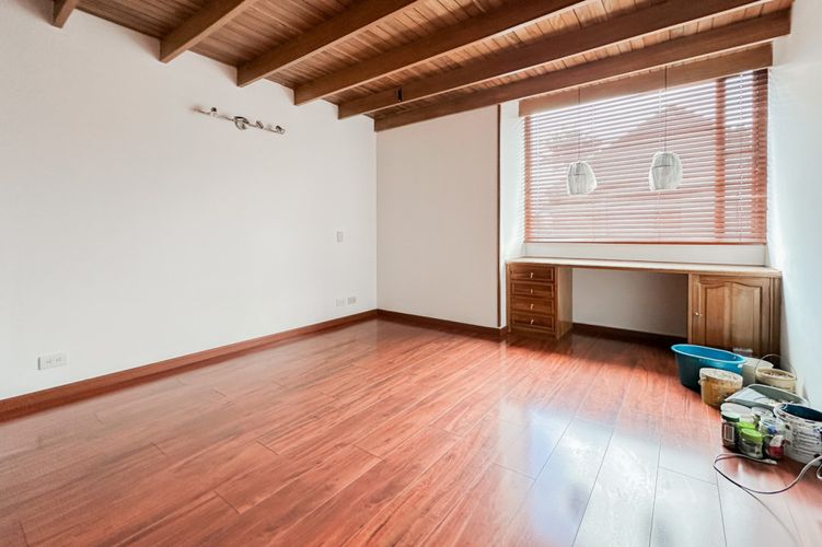 Casa de 4 alcobas en venta en San Jose De Bavaria, Bogotá, 400 m² · foto 18 de 24