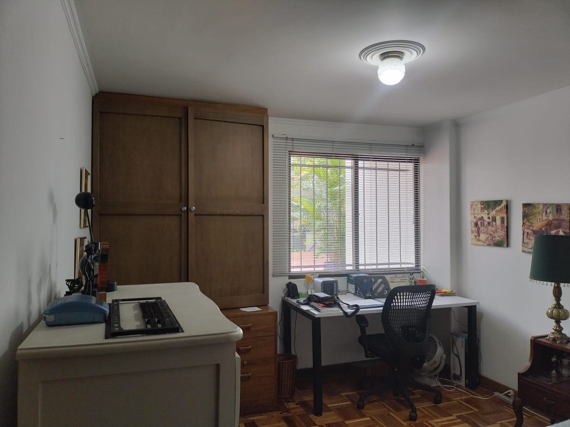 Apartamento en venta en El Poblado, Medellín · foto 3 de 17