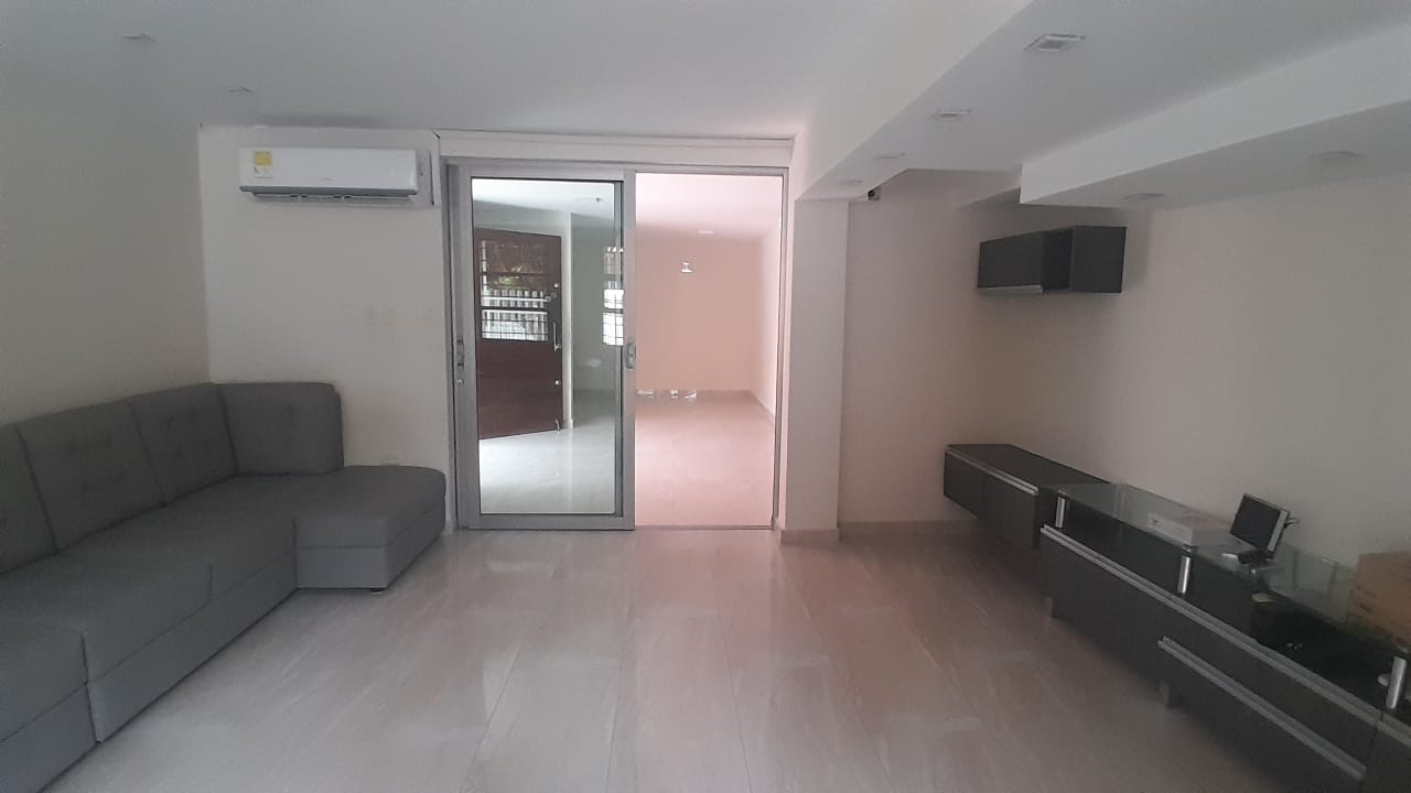Casa en arriendo en El Castillo, Barranquilla · foto 3 de 19