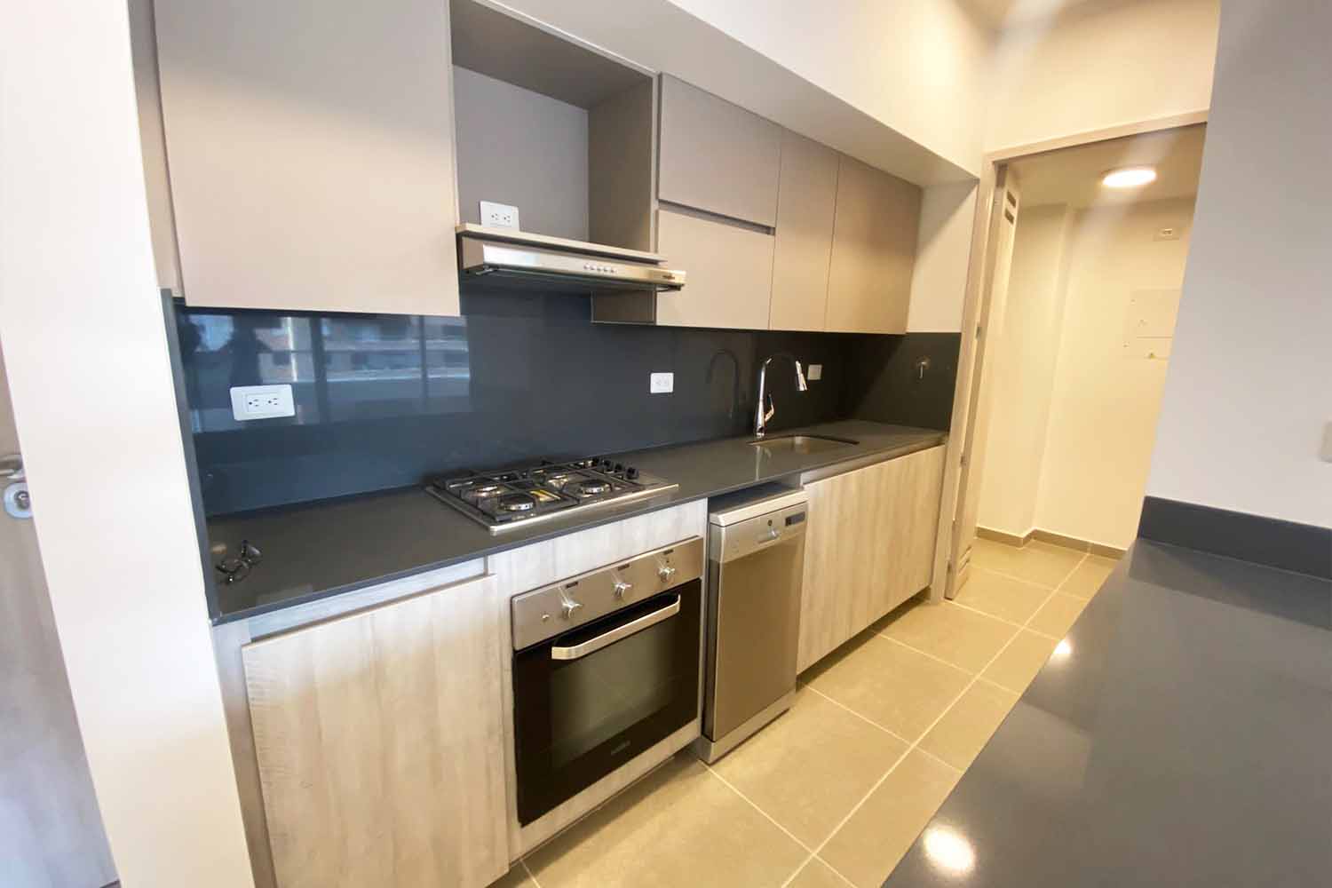 Apartamento en arriendo en Ciudad Del Río, Medellín · foto 9 de 17