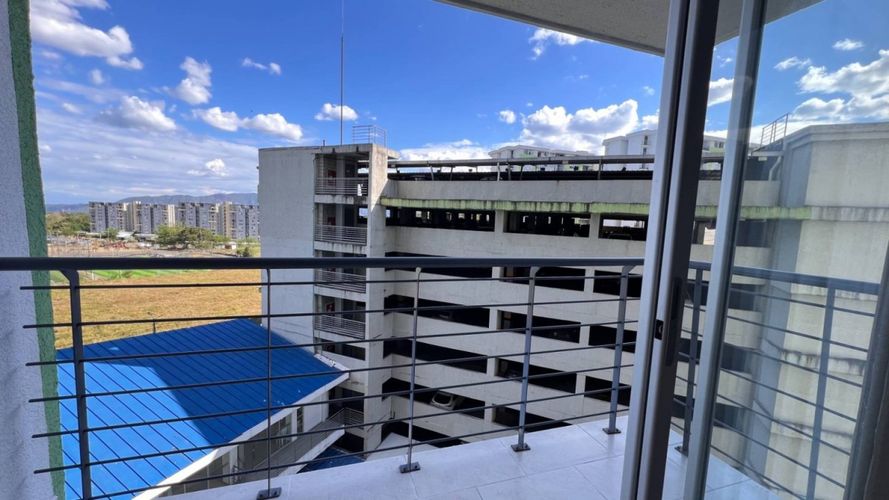 Apartamento de 3 alcobas en venta en Picaleña Y Mirolindo, Ibagué, 89 m² · foto 15 de 24