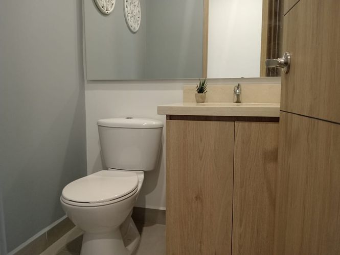 Apartamento de 3 alcobas en arriendo en Los Colores, Medellín, 88 m² · foto 18 de 19