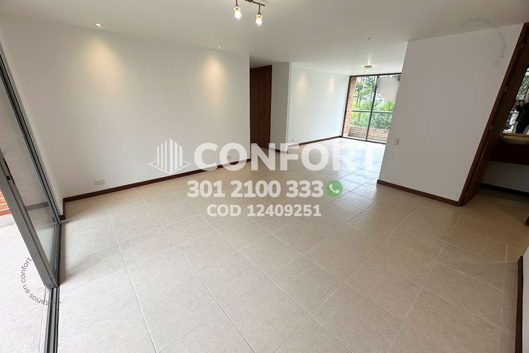 Apartamento de 3 alcobas en arriendo en Los Balsos, Medellín, 143 m² · foto 2 de 24
