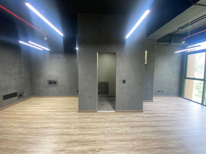 Oficina en arriendo en El Poblado, Medellín, 72 m² · foto 15 de 18