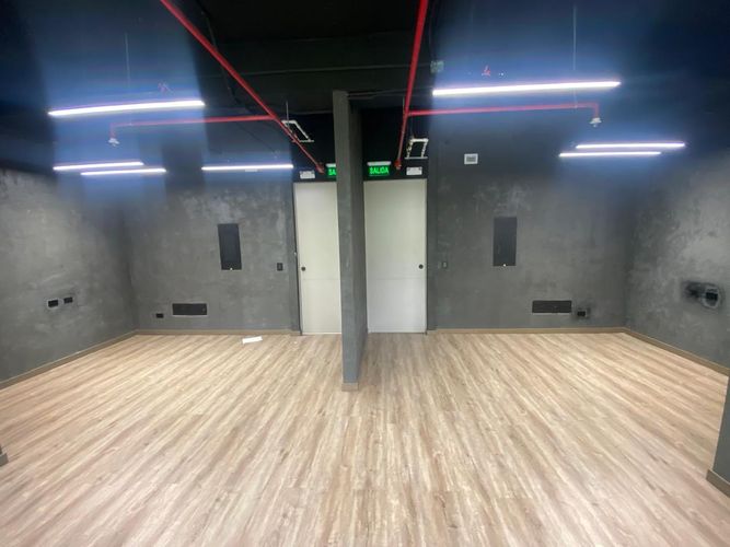 Oficina en arriendo en El Poblado, Medellín, 72 m² · foto 9 de 18