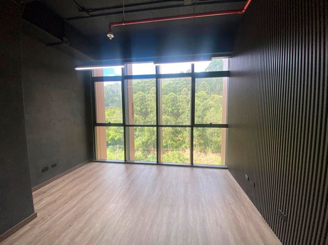 Oficina en arriendo en El Poblado, Medellín, 72 m² · foto 16 de 18