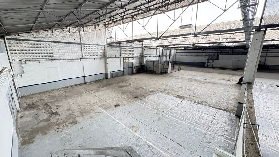 Bodega en arriendo en Las Delicias, Cali, 2352 m² · foto 8 de 24