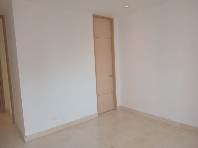 Apartamento de 3 alcobas en arriendo en El Poblado, Medellín, 180 m² · foto 6 de 20