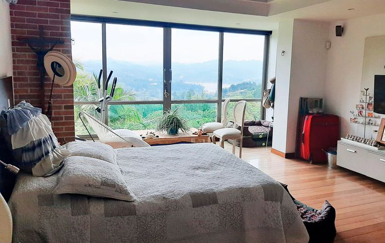 Casa de 3 alcobas en venta en El Retiro, 300 m² · foto 13 de 19