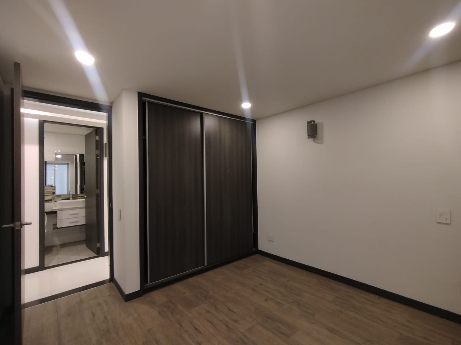 Apartamento en venta en Pinares, Pereira · foto 9 de 18
