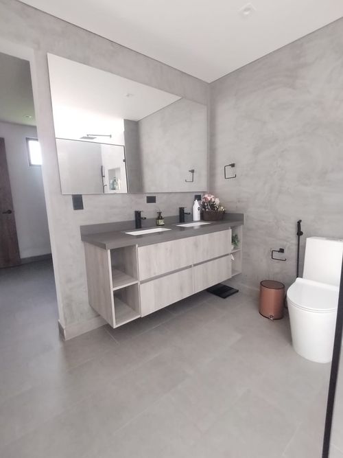 Casa de 5 alcobas en venta en El Carmen de Viboral · foto 7 de 24