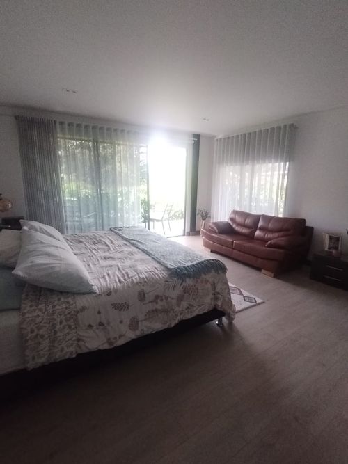 Casa de 5 alcobas en venta en El Carmen de Viboral · foto 10 de 24