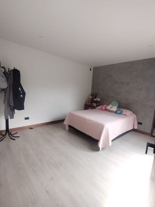 Casa de 5 alcobas en venta en El Carmen de Viboral · foto 14 de 24
