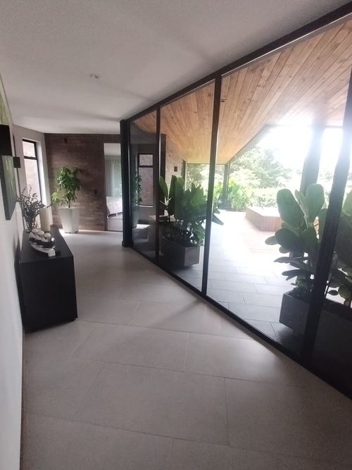 Casa de 5 alcobas en venta en El Carmen de Viboral · foto 17 de 24