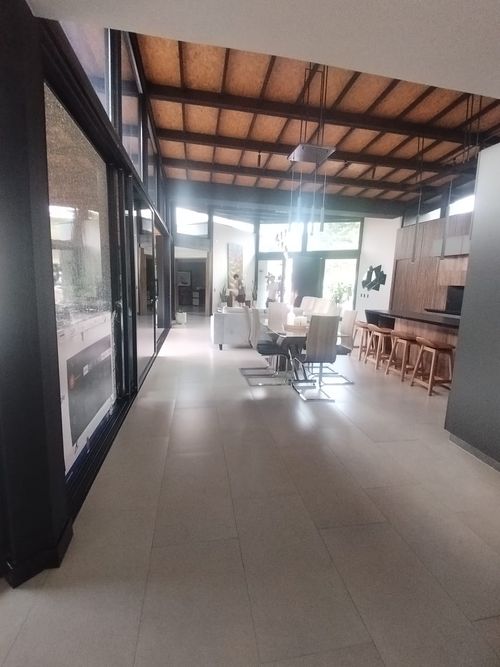 Casa de 5 alcobas en venta en El Carmen de Viboral · foto 18 de 24