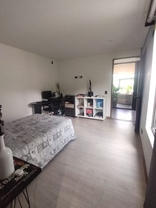 Casa de 5 alcobas en venta en El Carmen de Viboral · foto 21 de 24