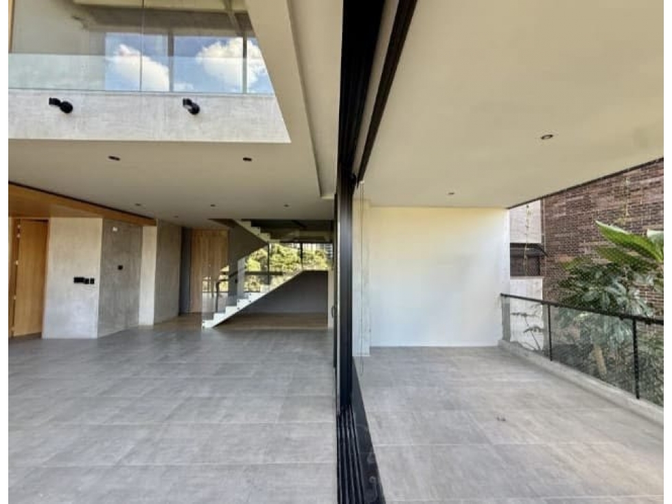 Apartamento en venta en El Poblado, Medellín 4