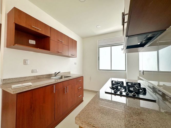 Apartamento de 2 alcobas en venta en Condominio Laguna Club, Cartagena, 145 m² · foto 5 de 11