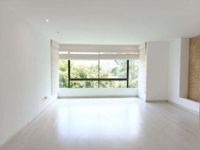 Apartamento de 3 alcobas en arriendo en El Poblado, Medellín, 159 m² · foto 1 de 19