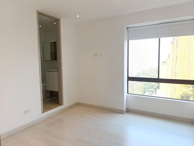 Apartamento de 3 alcobas en arriendo en El Poblado, Medellín, 159 m² · foto 15 de 19