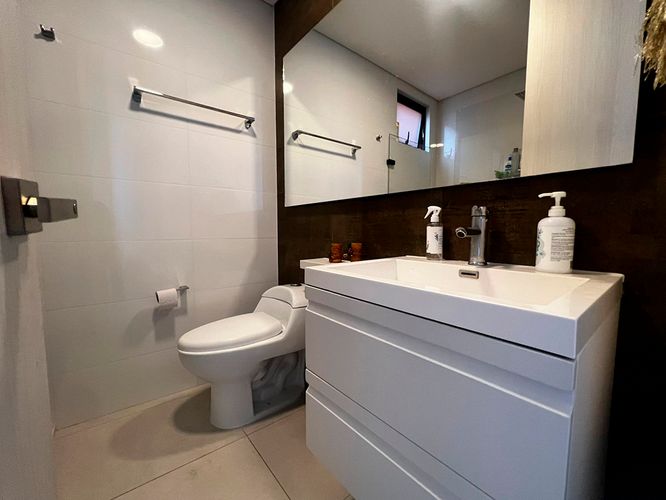 Apartamento de 3 alcobas en arriendo en Cumbres, Envigado, 102 m² · foto 15 de 16