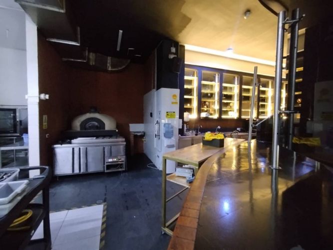 Local en arriendo en Villa Carlota, Medellín, 548 m² · foto 4 de 22