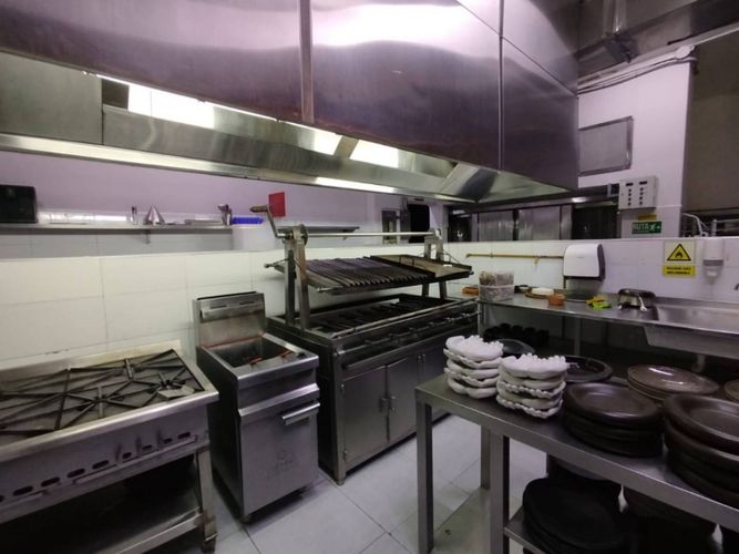 Local en arriendo en Villa Carlota, Medellín, 548 m² · foto 9 de 22