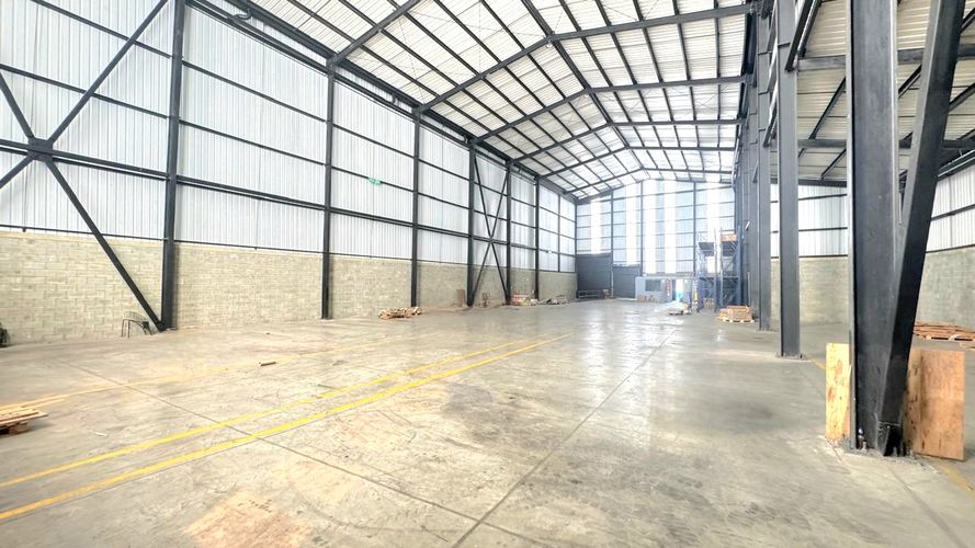 Bodega en arriendo en Flora Industrial, Cali, 1000 m² · foto 2 de 24
