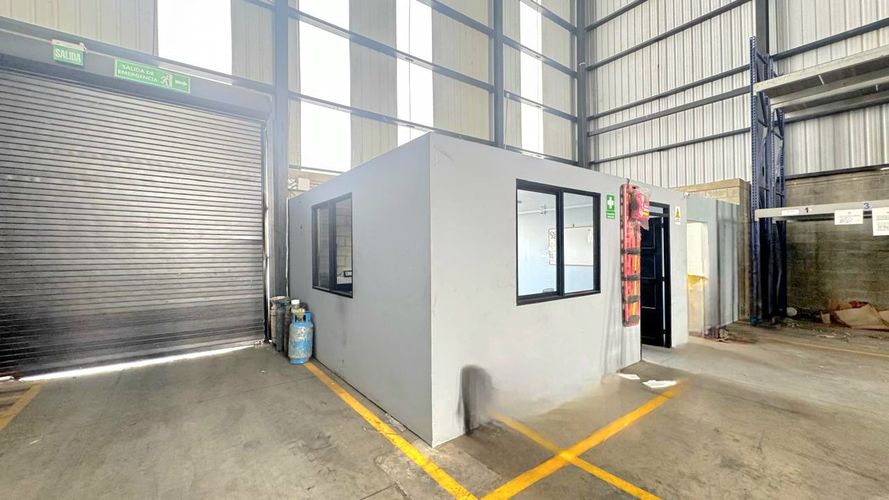 Bodega en arriendo en Flora Industrial, Cali, 1000 m² · foto 18 de 24