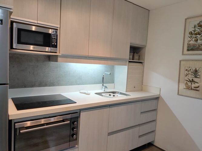 Apartamento de 2 alcobas en arriendo en El Poblado, Medellín, 79 m² · foto 4 de 15