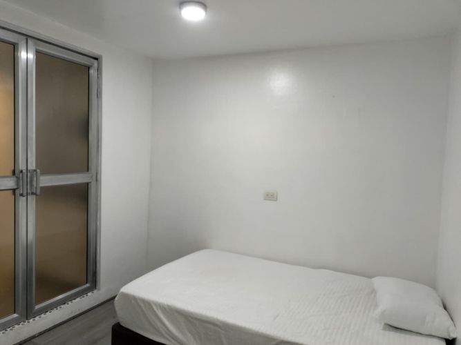 Apartamento de 2 alcobas en arriendo en El Poblado, Medellín, 79 m² · foto 13 de 15