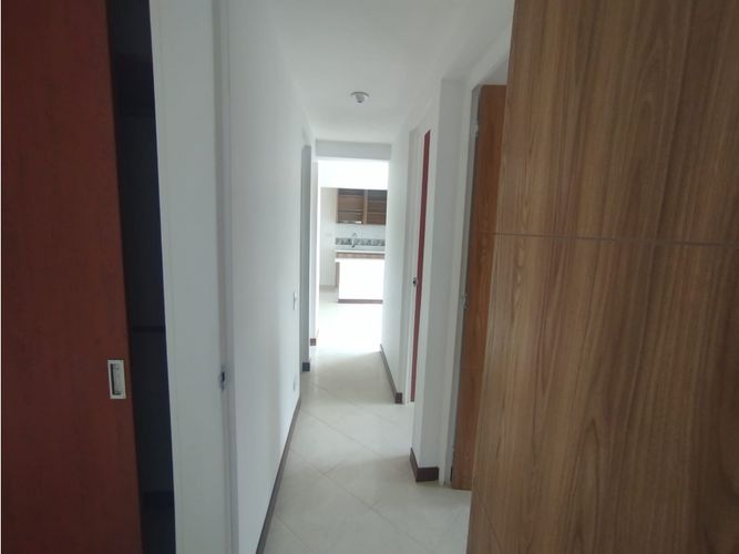 Apartamento de 3 alcobas en arriendo en Loma Del Indio, Medellín, 50 m² · foto 14 de 18